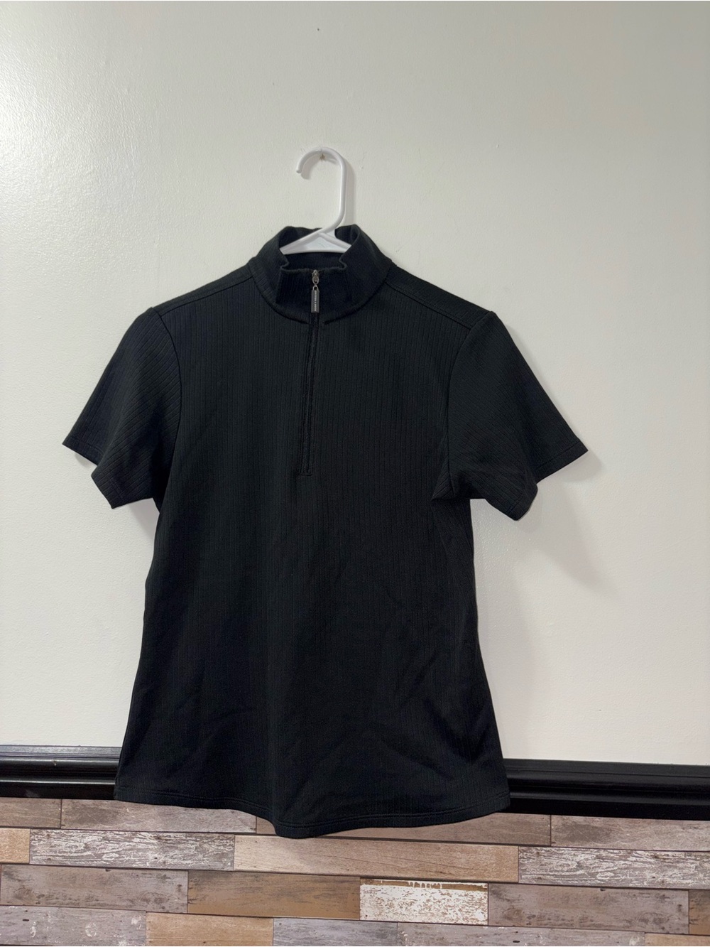 Cutter & Buck Women’s Black Short-Sleeve Quarter-Zip Shirt Size Small